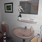 מלון Garni Am Thueringer Klosstheater 3*