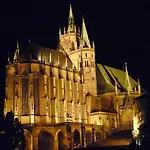 Garni Am Thueringer Klosstheater 3* פרידריכרודה