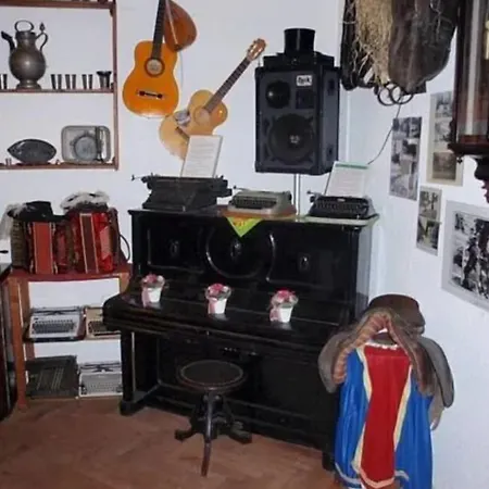 Garni Am Thueringer Klosstheater Hotel 3*