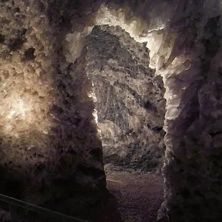 Garni Am Thueringer Klosstheater Hotell