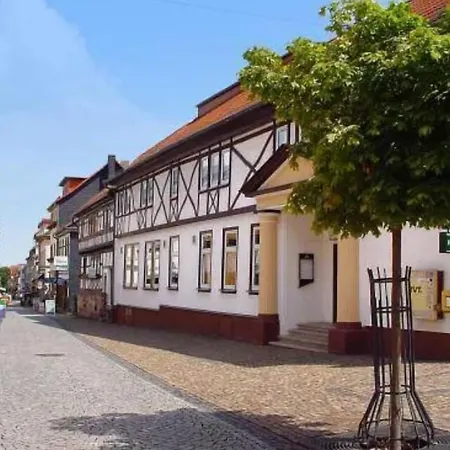 Garni Am Thueringer Klosstheater Friedrichroda