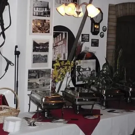 Garni Am Thueringer Klosstheater Friedrichroda