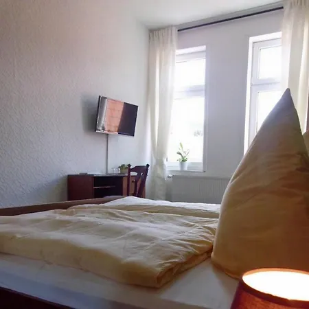 Hotel Hotel Garni Am Thueringer Klosstheater 3*
