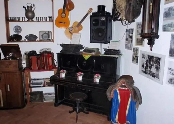 Hotel Garni Am Thueringer Klosstheater Otel 3*